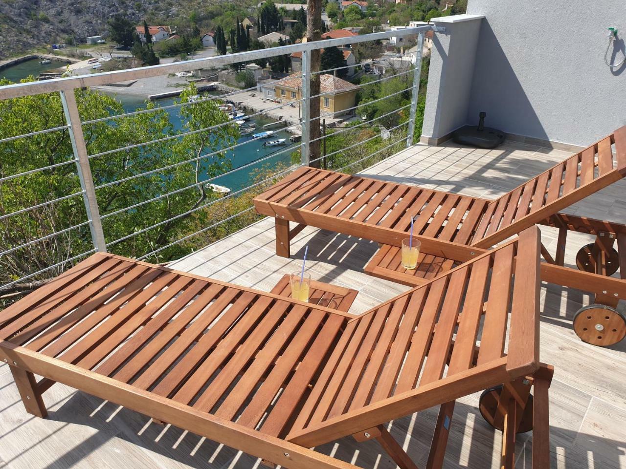 Best View Apartments Cesarica Extérieur photo