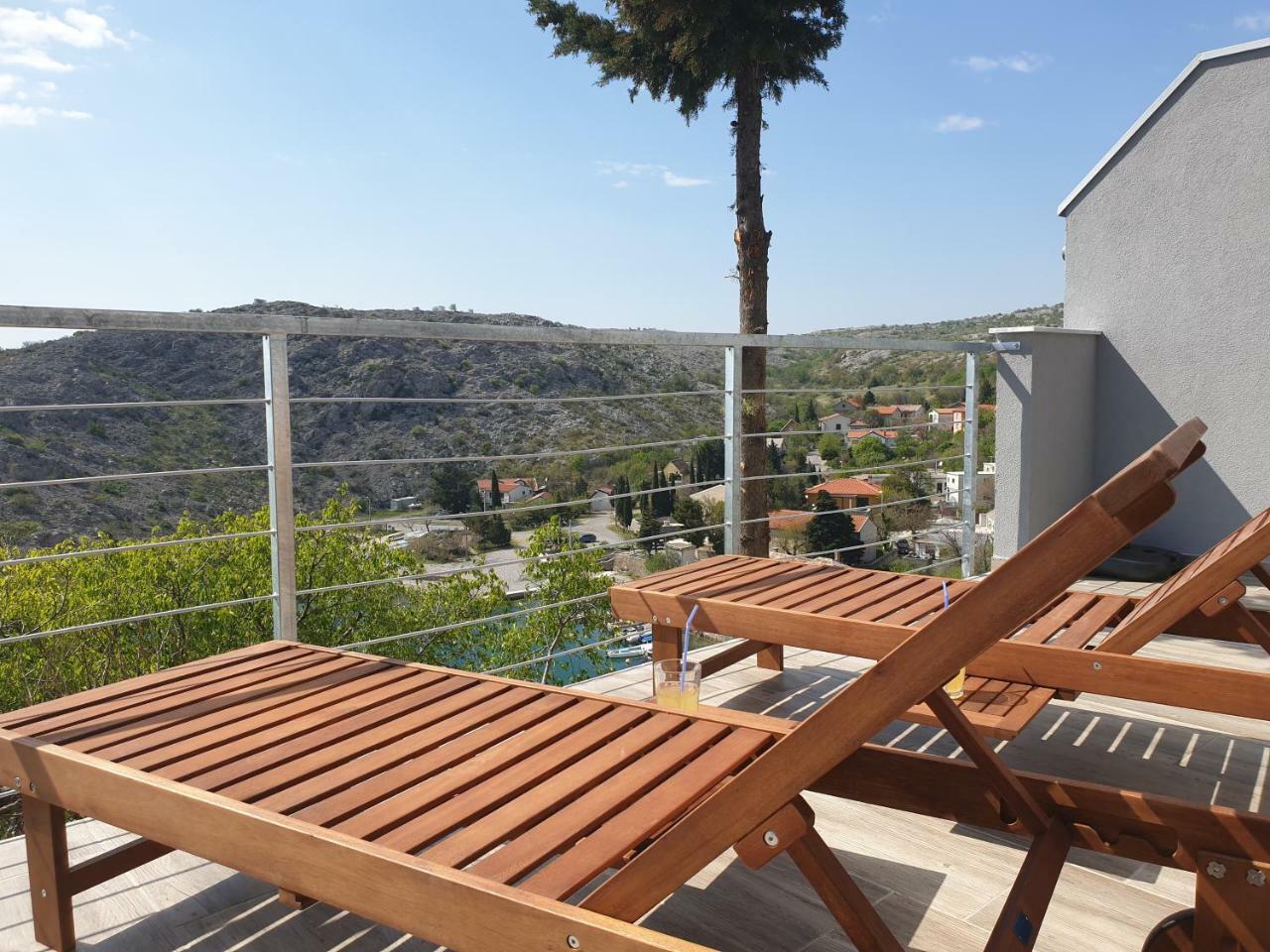 Best View Apartments Cesarica Extérieur photo