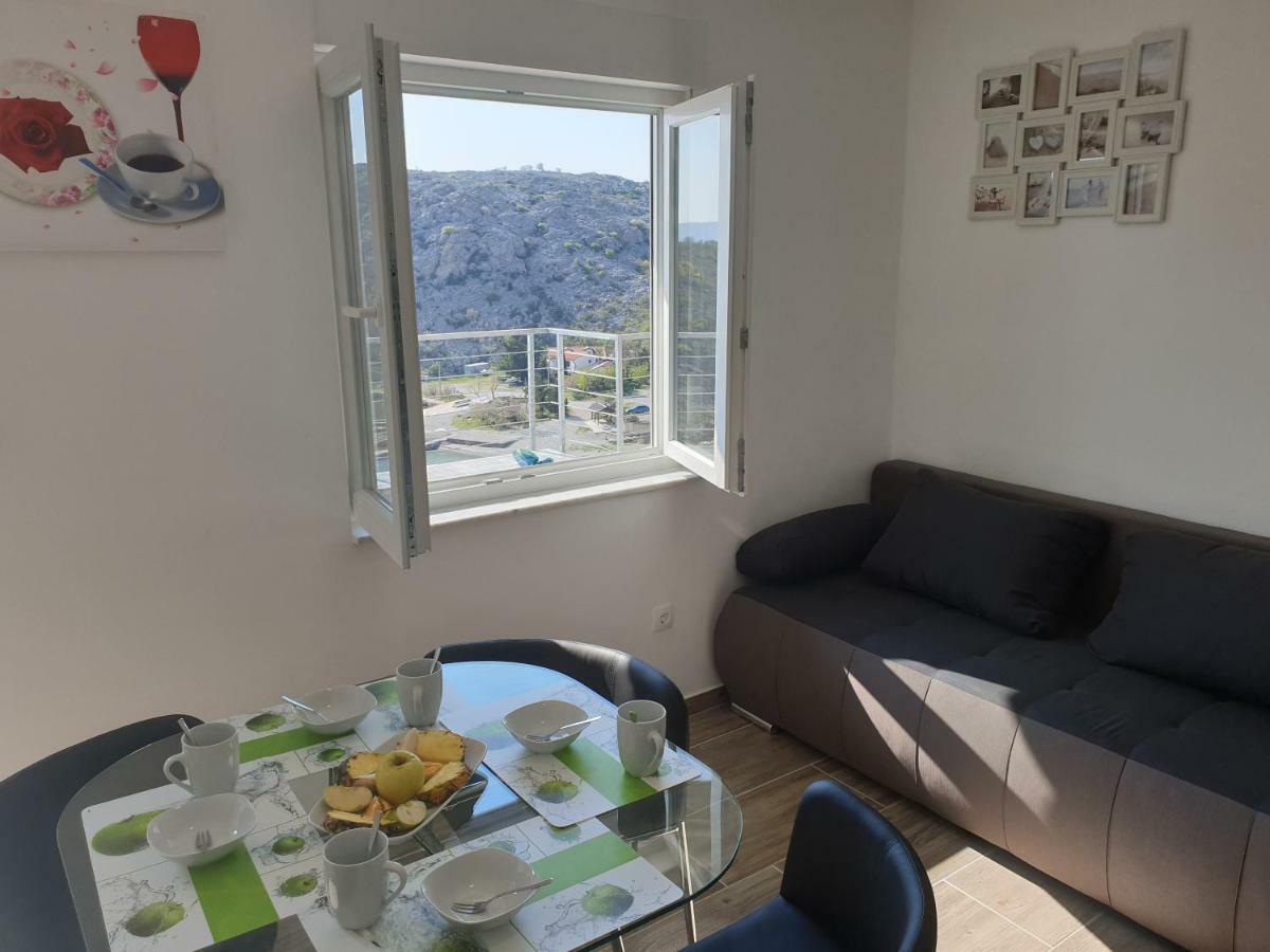 Best View Apartments Cesarica Extérieur photo