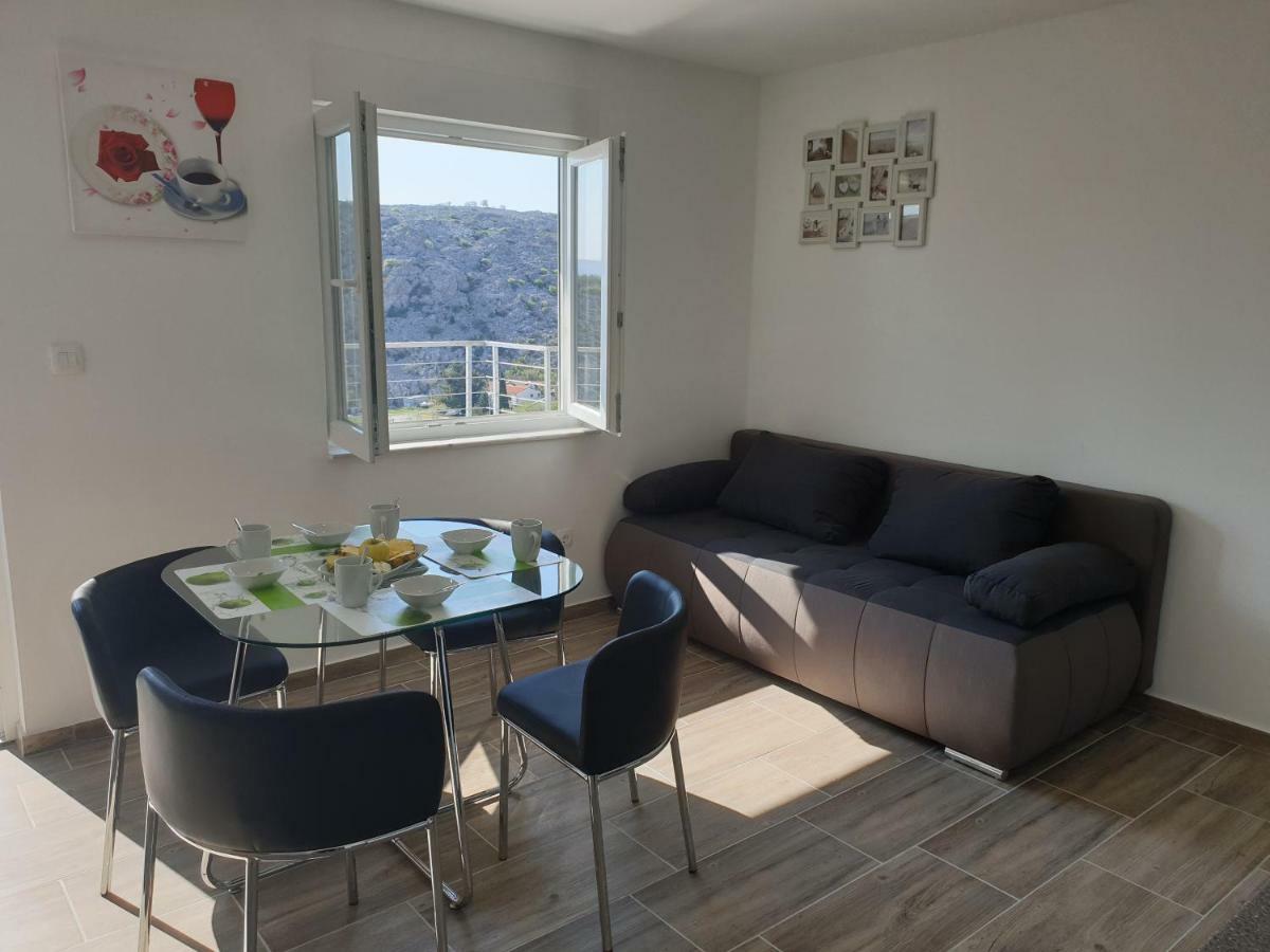 Best View Apartments Cesarica Extérieur photo
