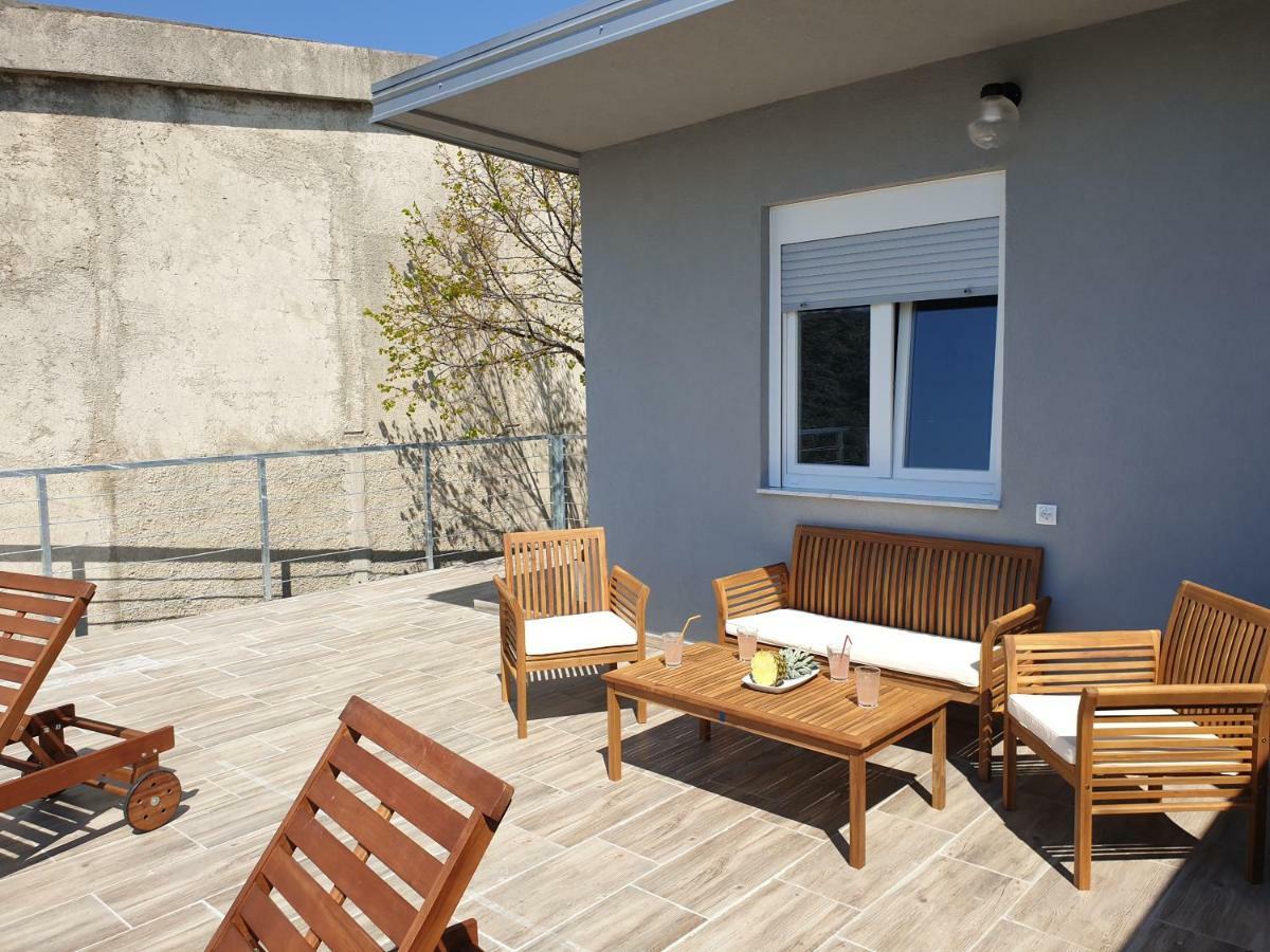 Best View Apartments Cesarica Extérieur photo