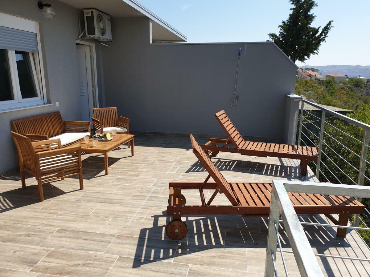 Best View Apartments Cesarica Extérieur photo